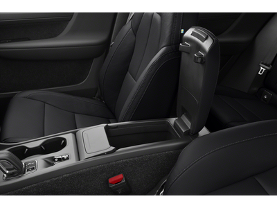 2021 Volvo XC40 Momentum