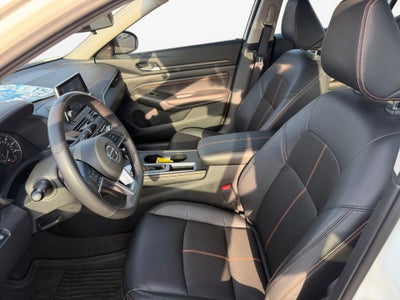 2022 Nissan Altima SR FWD