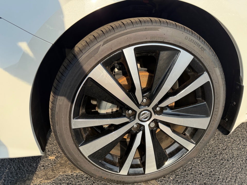 2022 Nissan Altima SR FWD