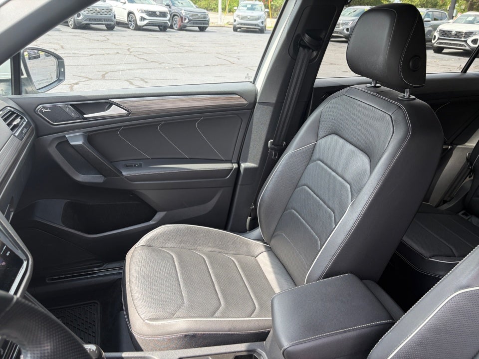 2022 Volkswagen Tiguan SEL R-Line