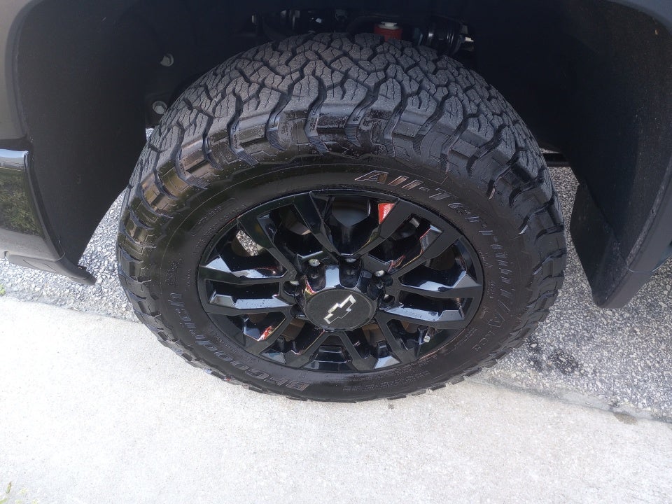 2025 Chevrolet Silverado 2500HD 4WD Crew Cab Standard Bed LT