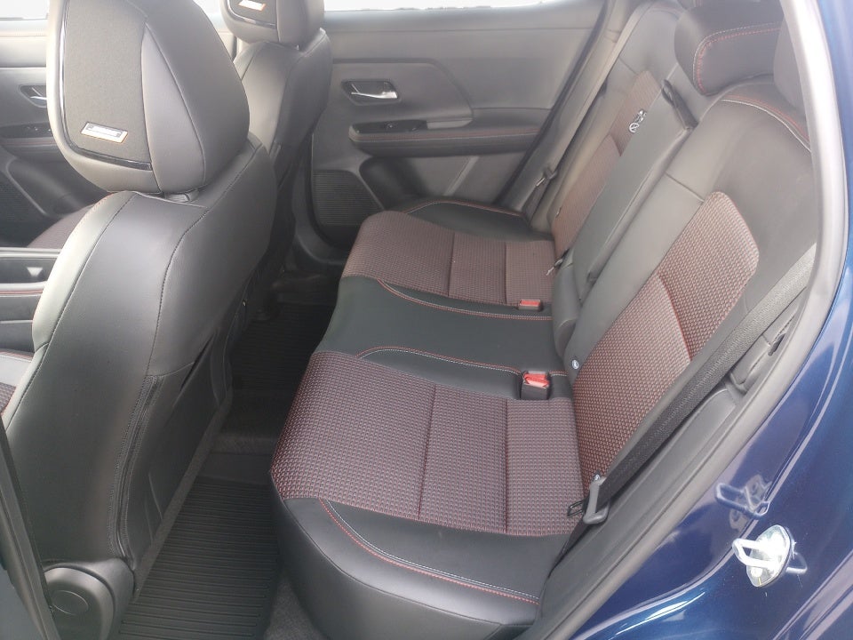 2025 Nissan Kicks SR FWD