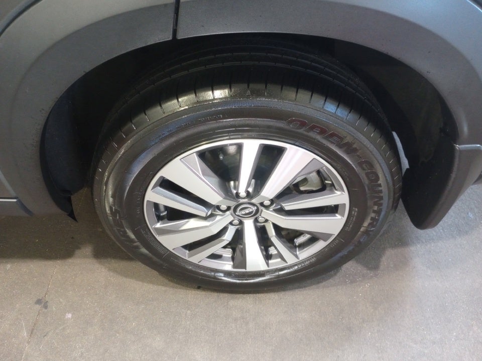 2022 Nissan Pathfinder SL 2WD