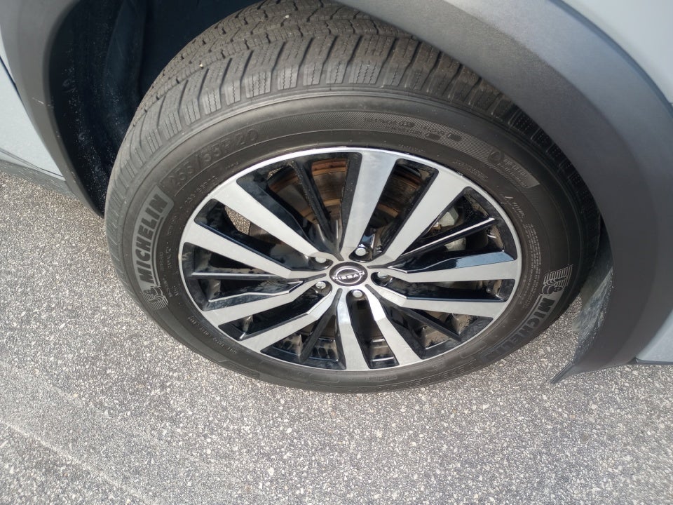 2023 Nissan Pathfinder Platinum 4WD