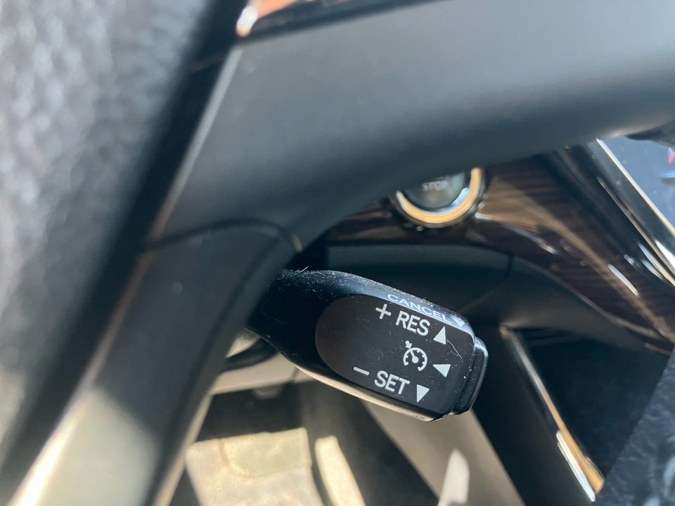 2014 Toyota Avalon XLE