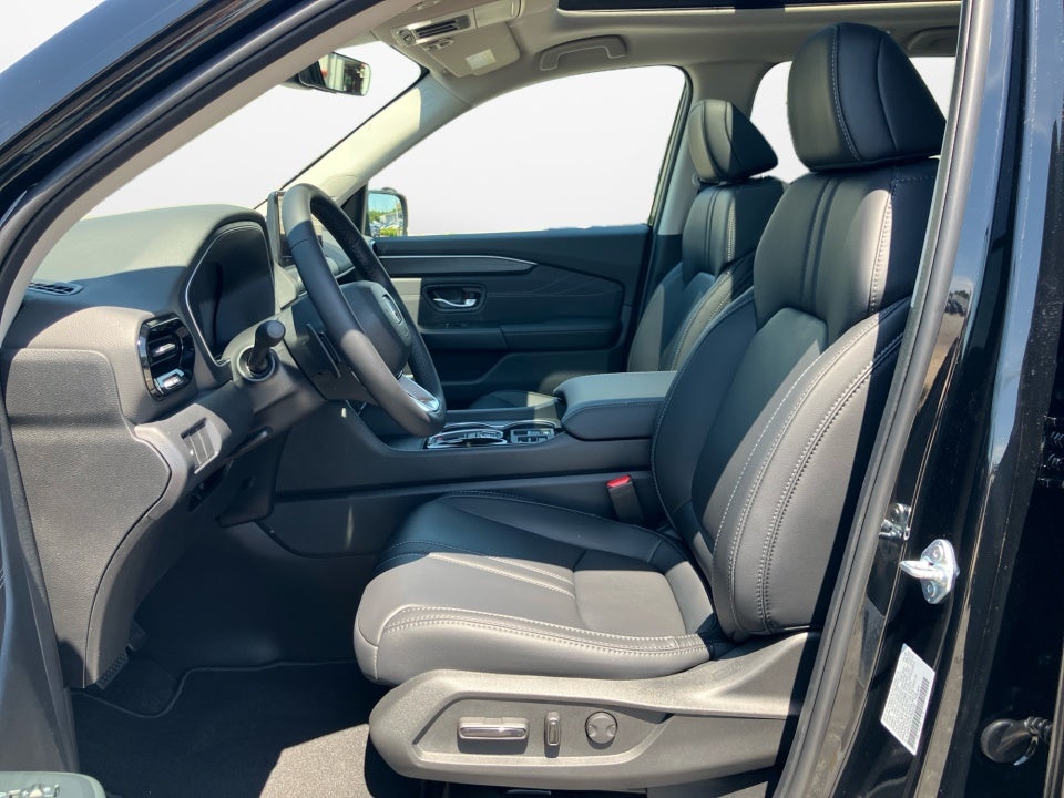 2026 Honda Pilot Touring Blackout