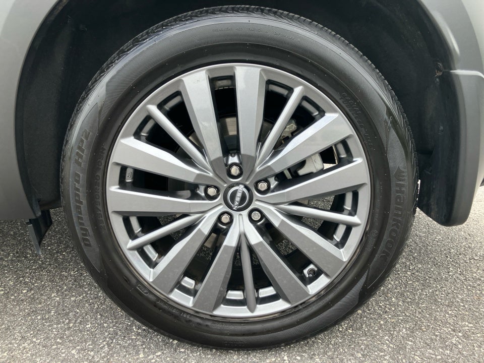 2024 Nissan Pathfinder SL 4WD