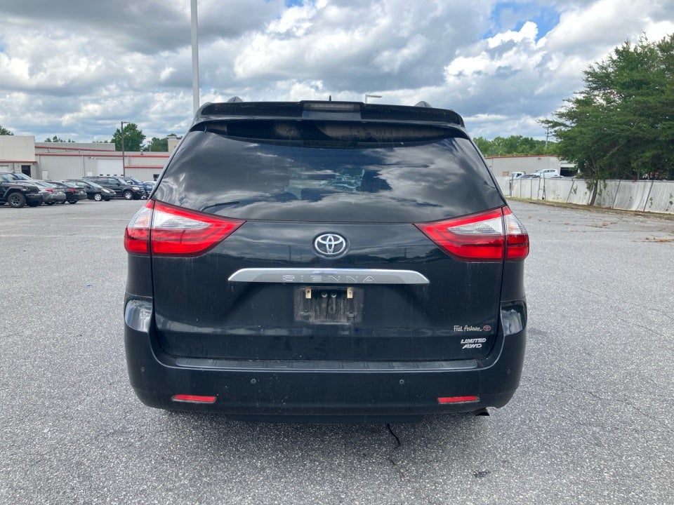 2020 Toyota Sienna Limited Premium
