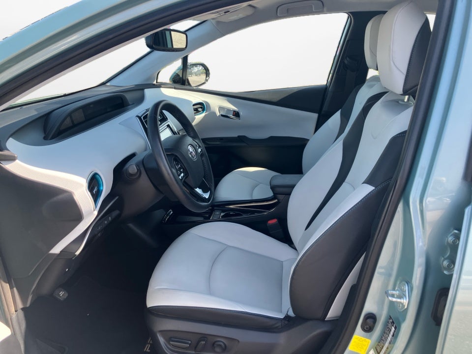 2019 Toyota Prius XLE