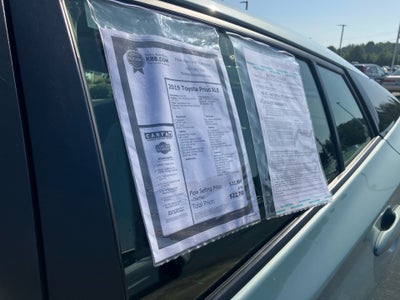 2019 Toyota Prius XLE