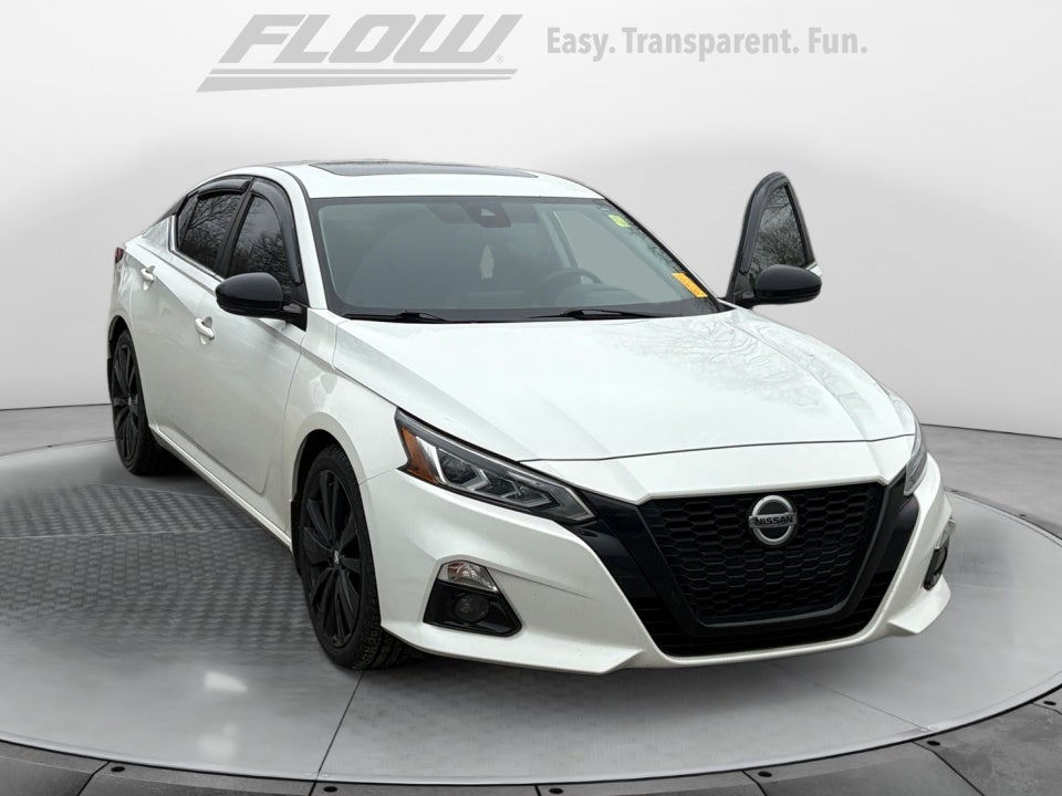 2022 Nissan Altima SR FWD