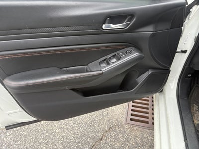 2022 Nissan Altima SR FWD