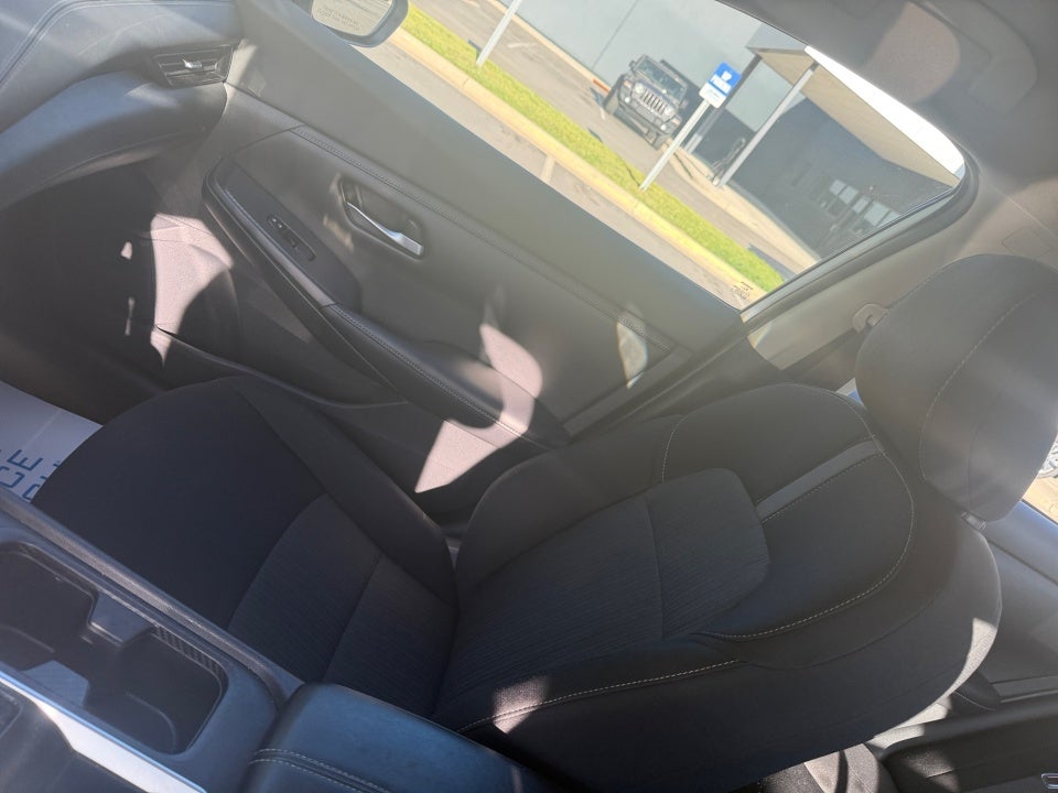 2022 Nissan Sentra SV Xtronic CVT