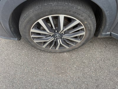 2021 Nissan Kicks SR Xtronic CVT