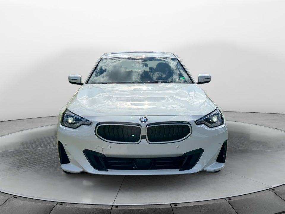 2025 BMW 230i xDrive