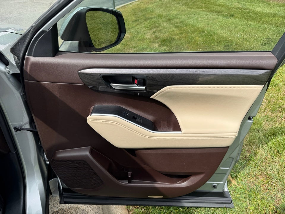 2021 Toyota Highlander Limited