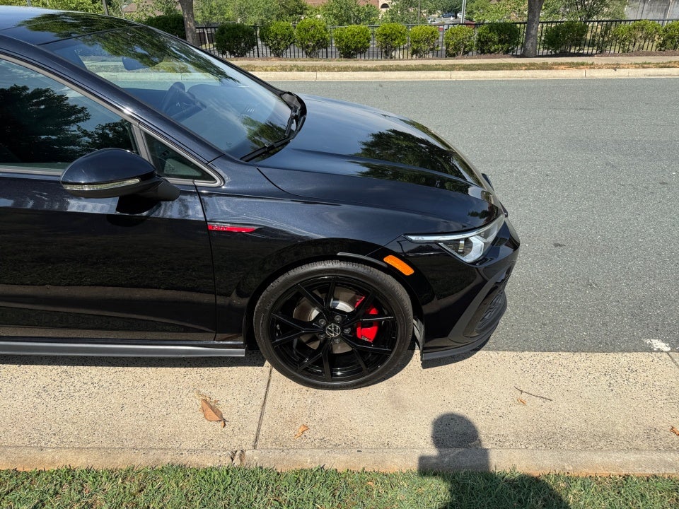2024 Volkswagen Golf GTI 380 SE