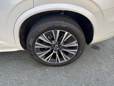2022 Volvo XC90 T6 Momentum 7 Passenger