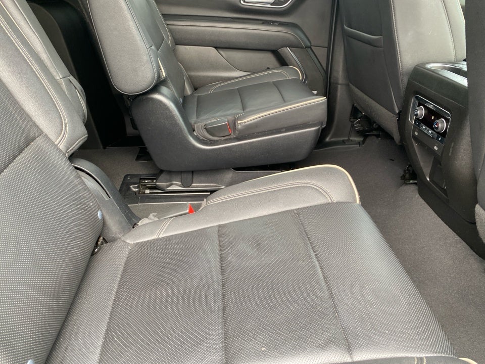 2023 Chevrolet Suburban 2WD Premier