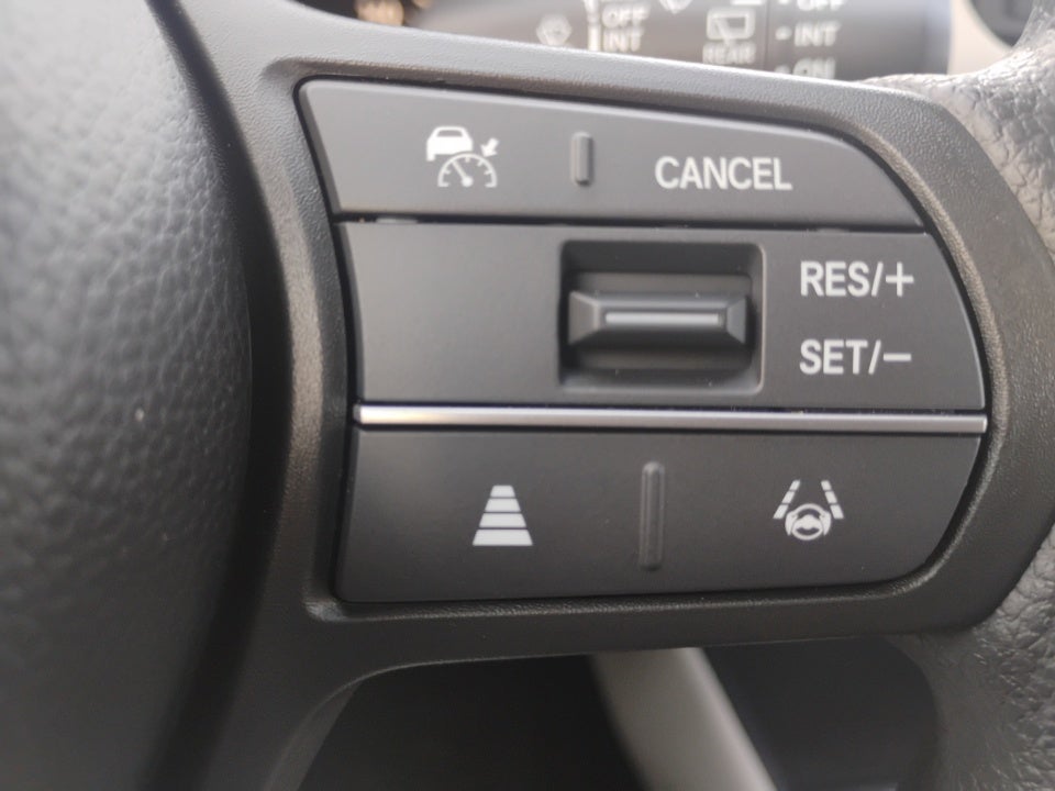 2025 Honda HR-V LX