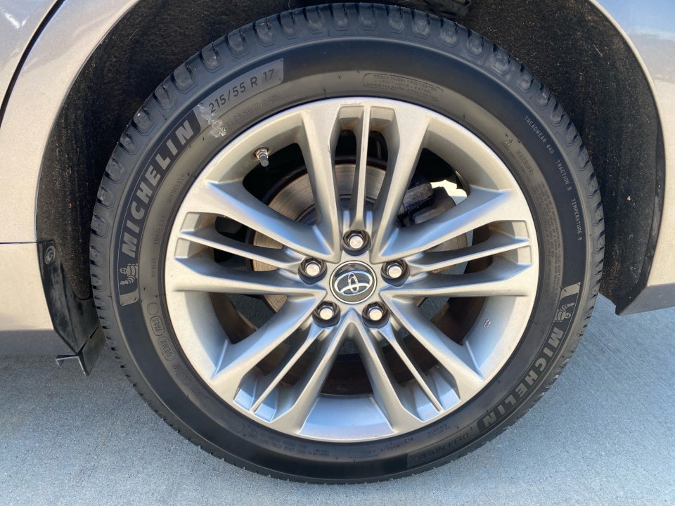 2016 Toyota Camry SE
