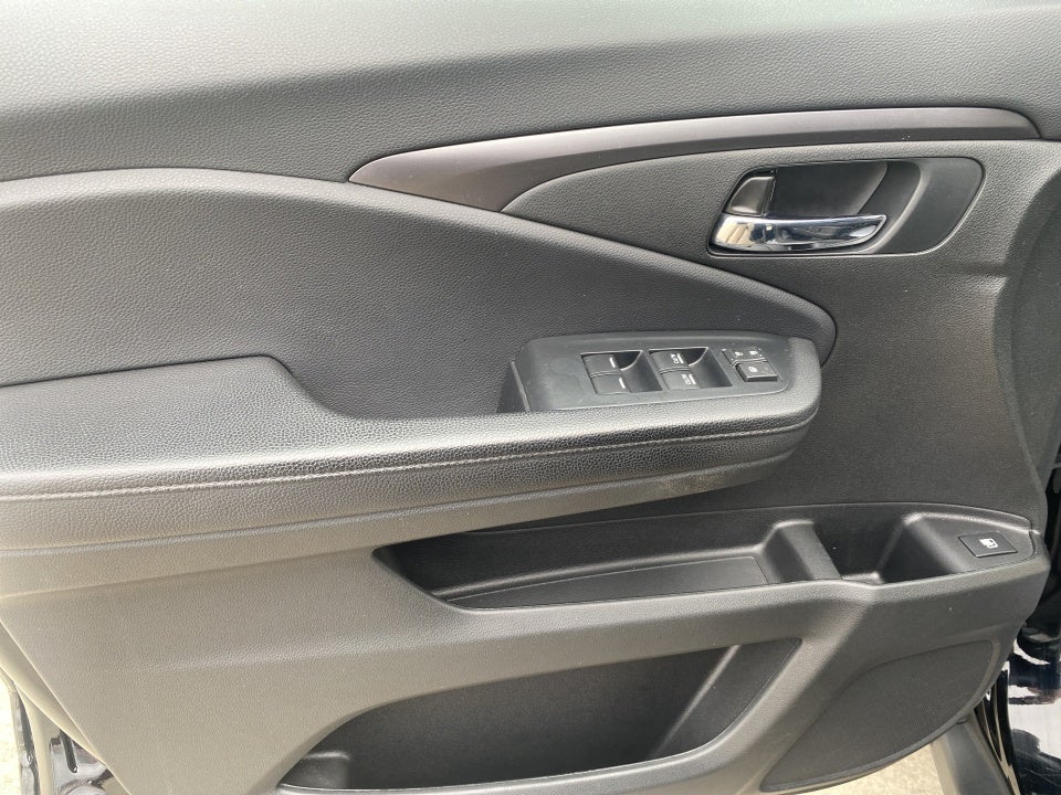 2022 Honda Pilot 2WD Sport