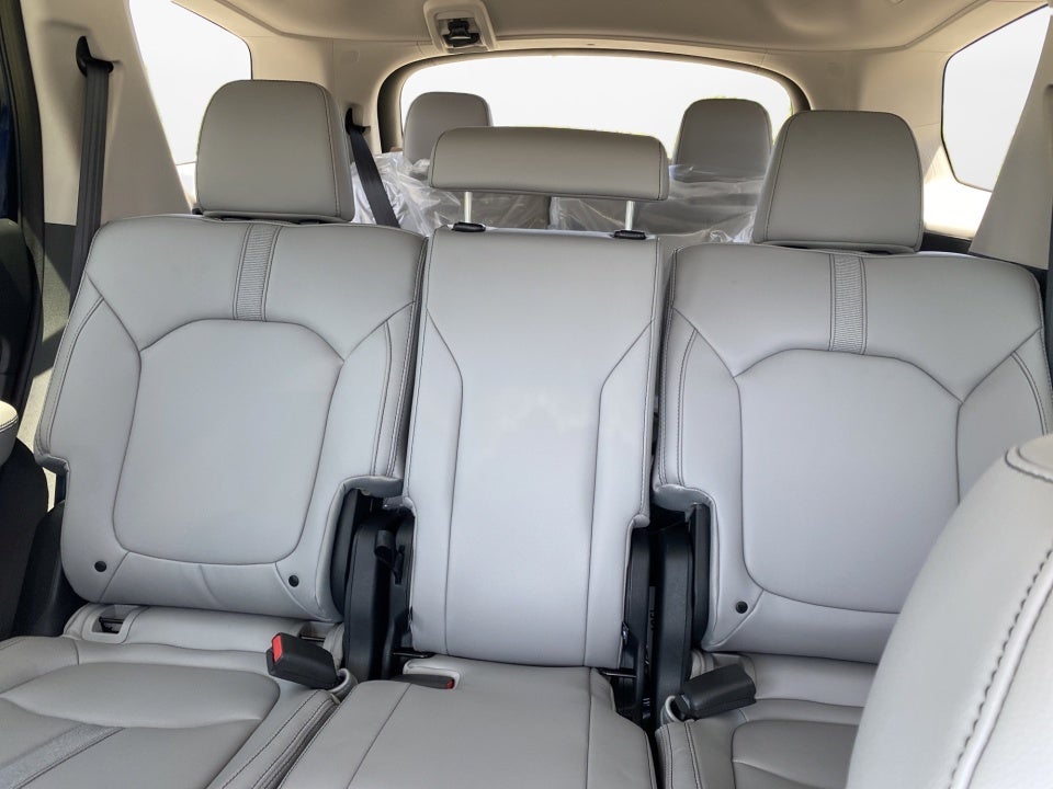 2023 Honda Pilot 2WD Touring