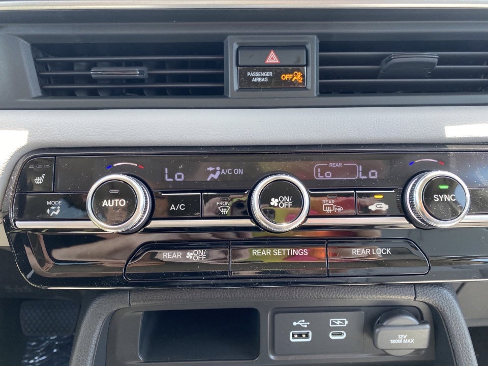 2023 Honda Pilot 2WD Touring