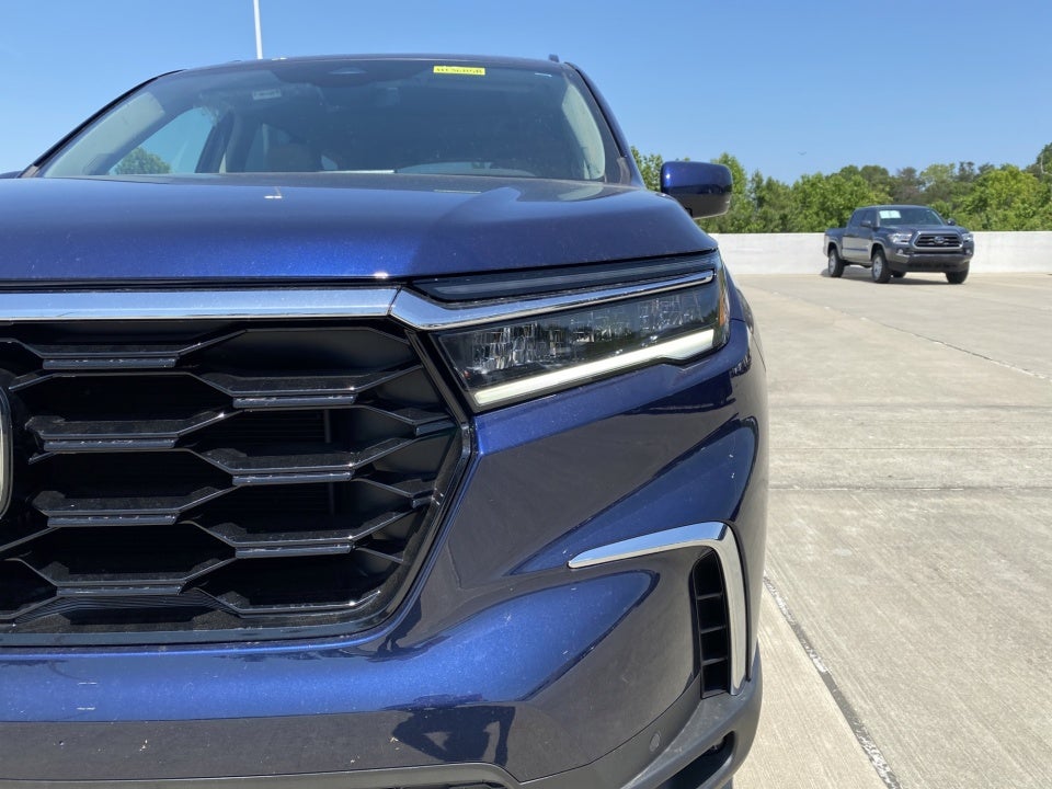 2023 Honda Pilot 2WD Touring