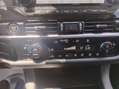 2022 Nissan Pathfinder SL 4WD