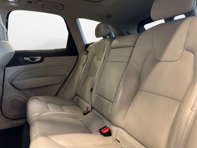 2018 Volvo XC60 T5 Momentum