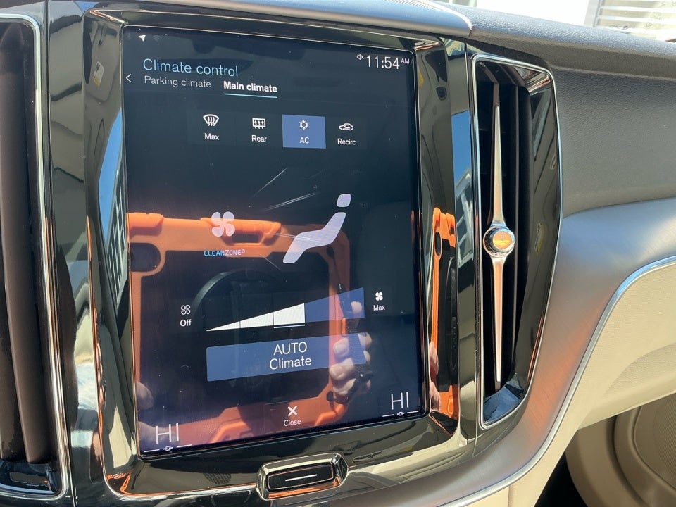 2018 Volvo XC60 T5 Momentum