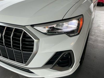 2022 Audi Q3 S line Premium