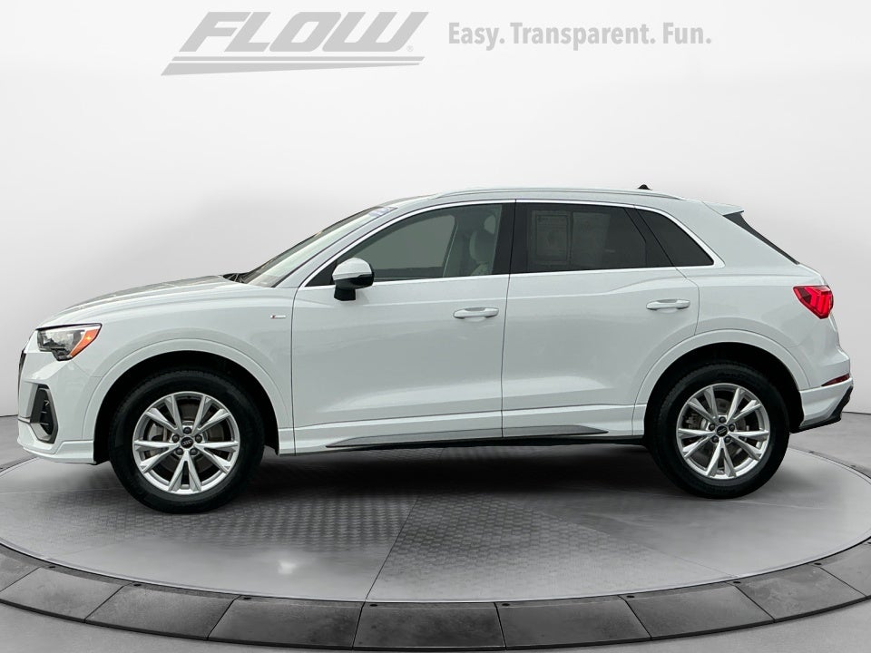 2022 Audi Q3 S line Premium