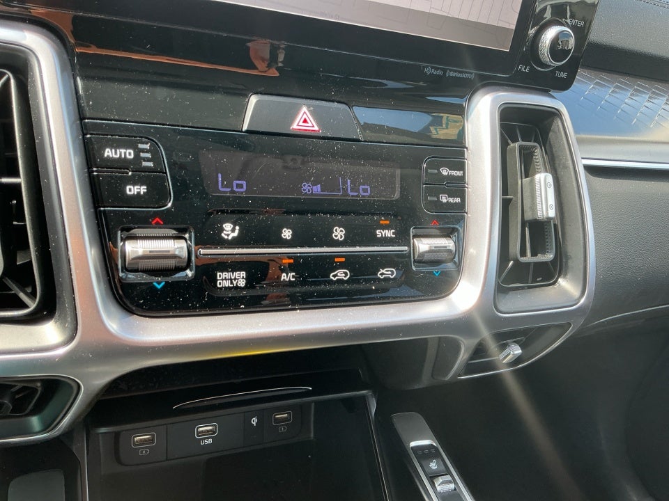 2023 Kia Sorento Hybrid EX