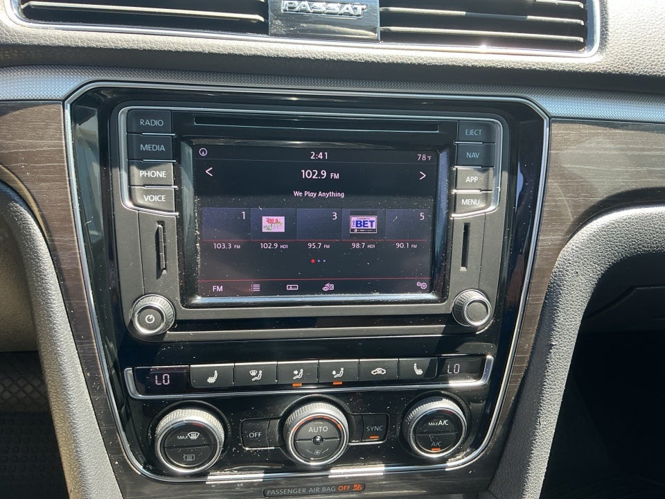 2018 Volkswagen Passat 2.0T SE