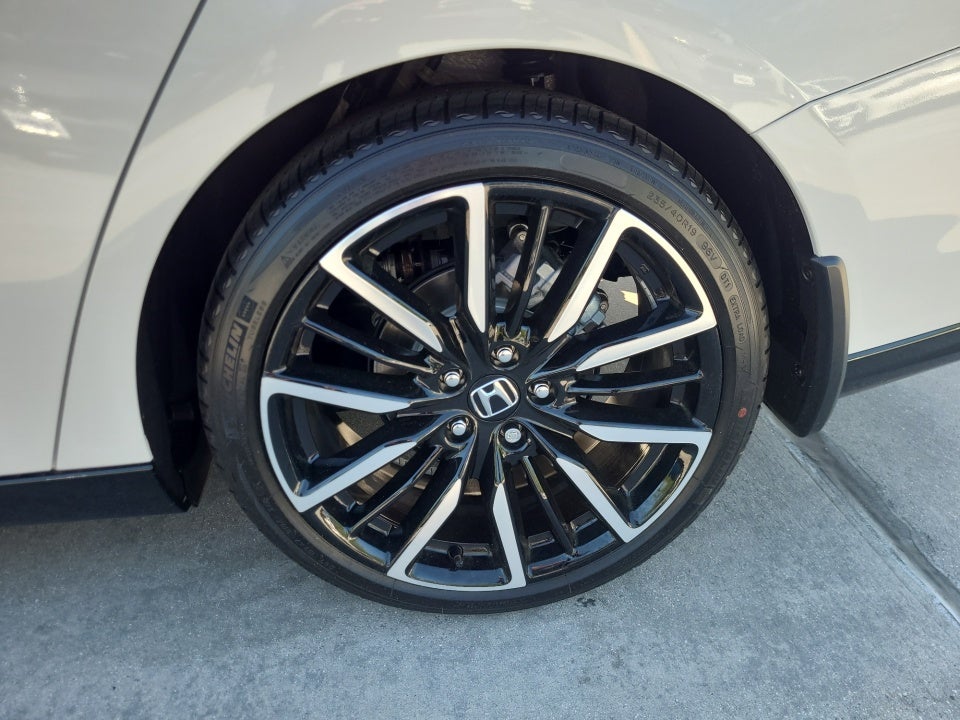 2025 Honda Accord Hybrid Touring