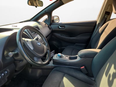 2013 Nissan LEAF S
