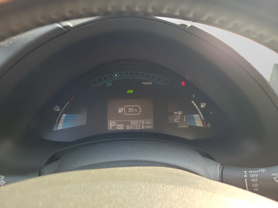2013 Nissan LEAF S