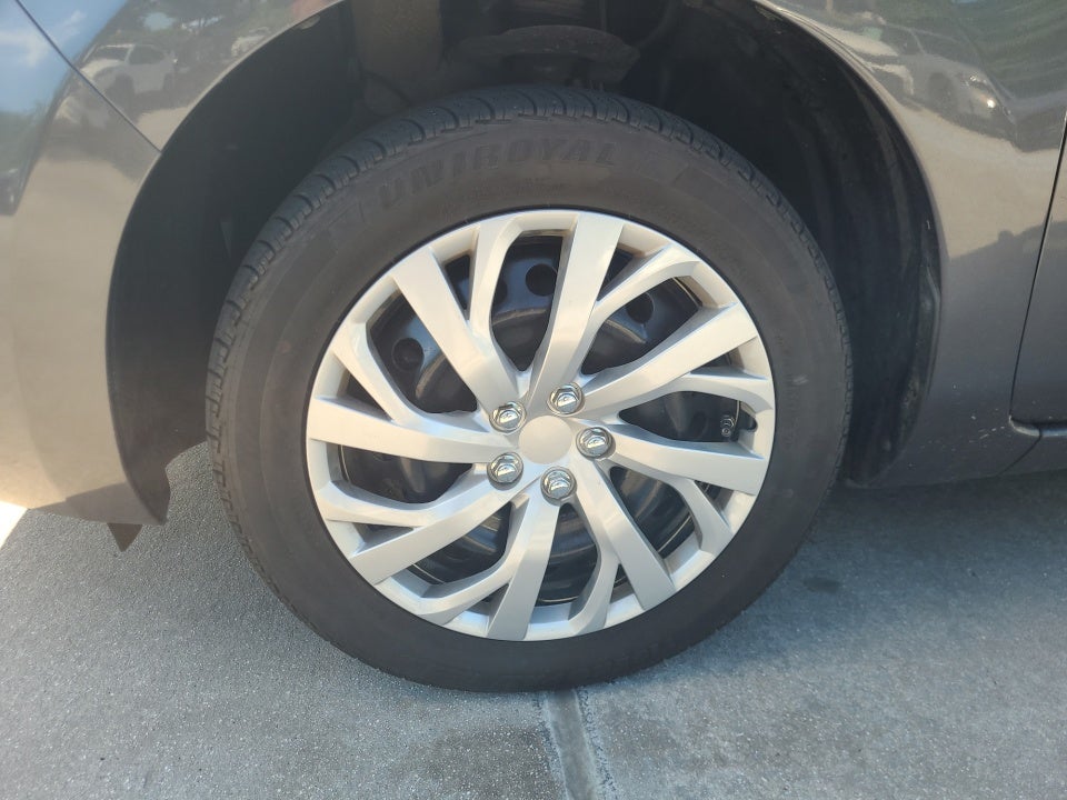 2013 Nissan LEAF S