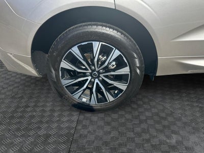 2024 Volvo XC60 Plus Dark Theme