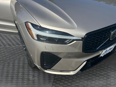 2024 Volvo XC60 Plus Dark Theme