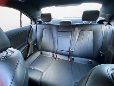 2020 Mercedes-Benz A 220 A 220