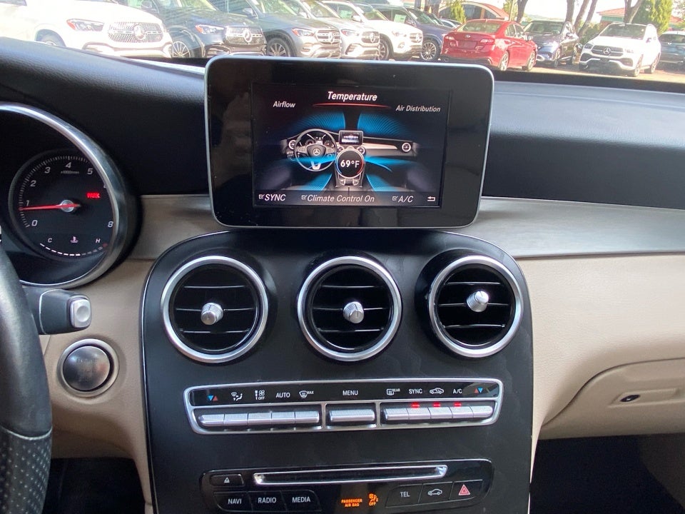 2019 Mercedes-Benz GLC 300 GLC 300