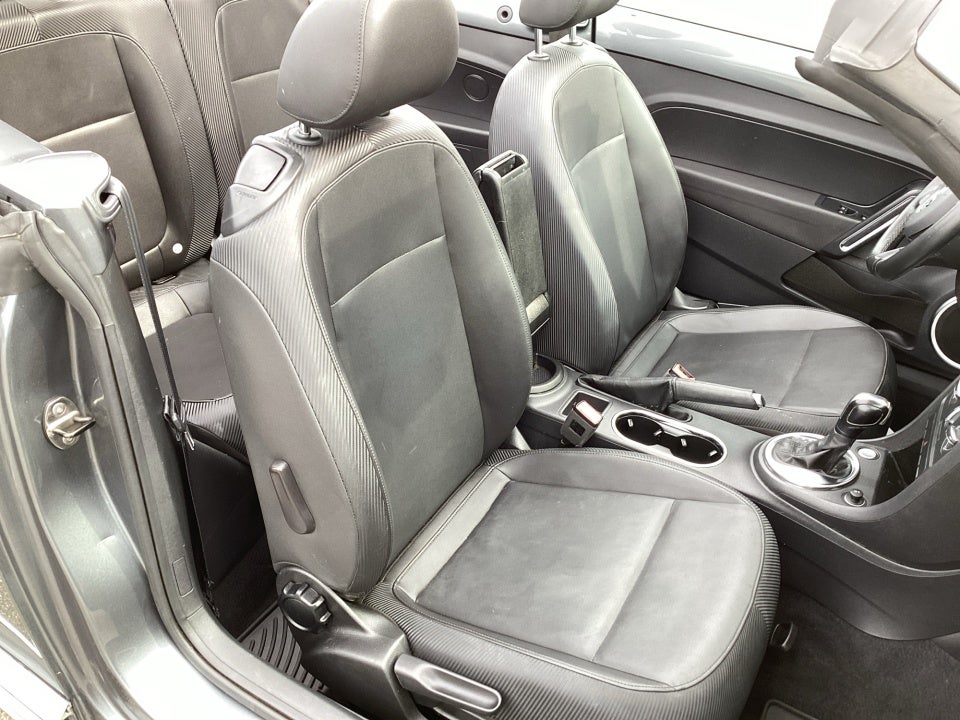 2013 Volkswagen Beetle Convertible 2.5L