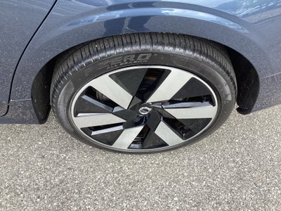 2024 Volvo S60 Recharge Plug-In Hybrid T8 Ultimate Dark Theme