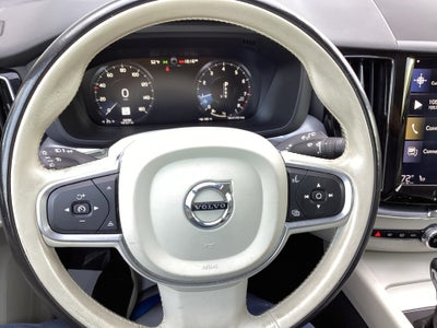 2018 Volvo XC60 T6 Momentum