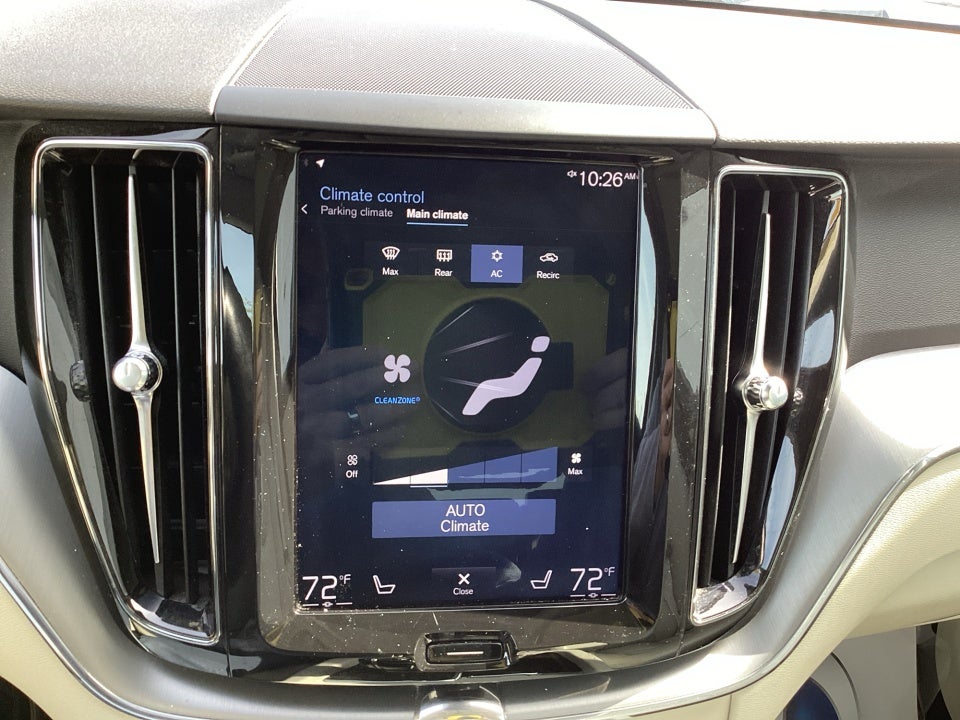 2018 Volvo XC60 T6 Momentum