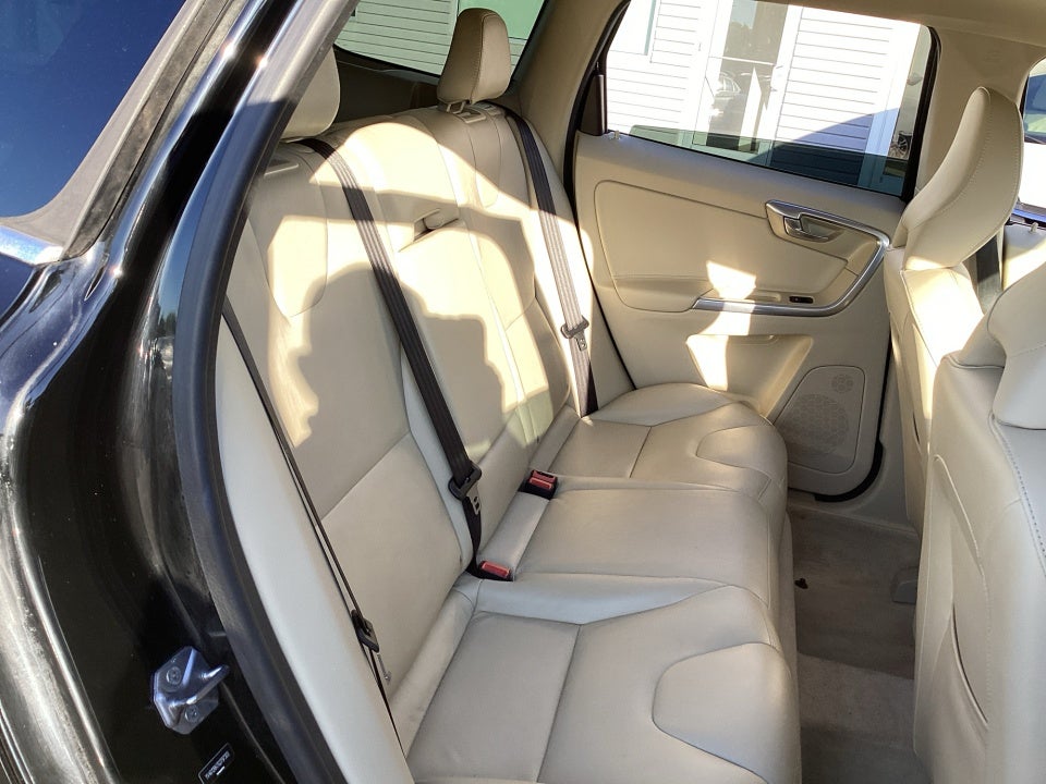 2016 Volvo XC60 T5 Premier