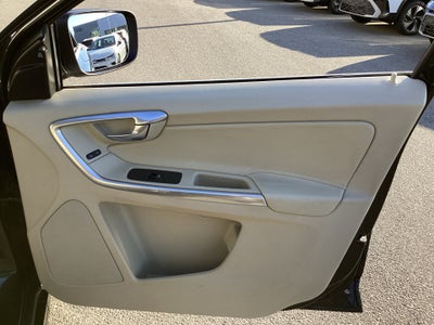 2016 Volvo XC60 T5 Premier